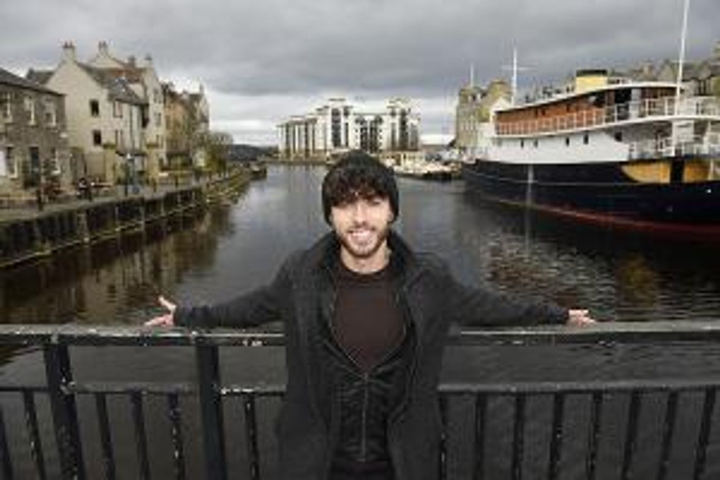 Pitlochry Festival Theatre and Capital Theatres Present SUNSHINE ON LEITH  Image