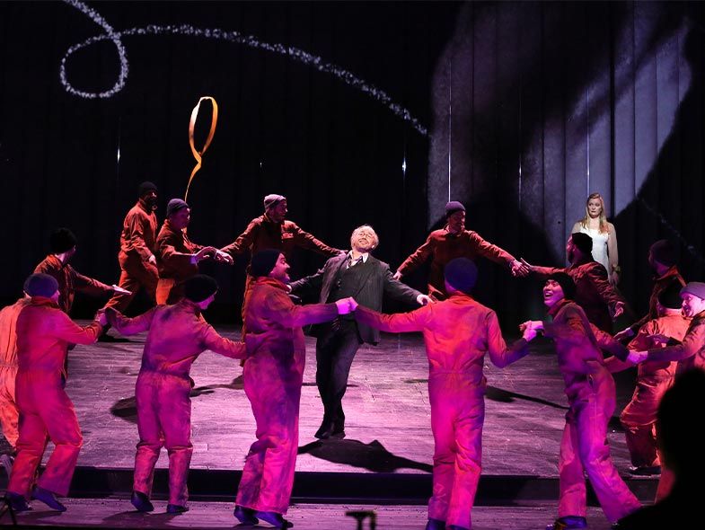 Met Opera Broadcasts Coming To Theaters Across The Country Include FALSTAFF, LOHENGRIN & More  Image