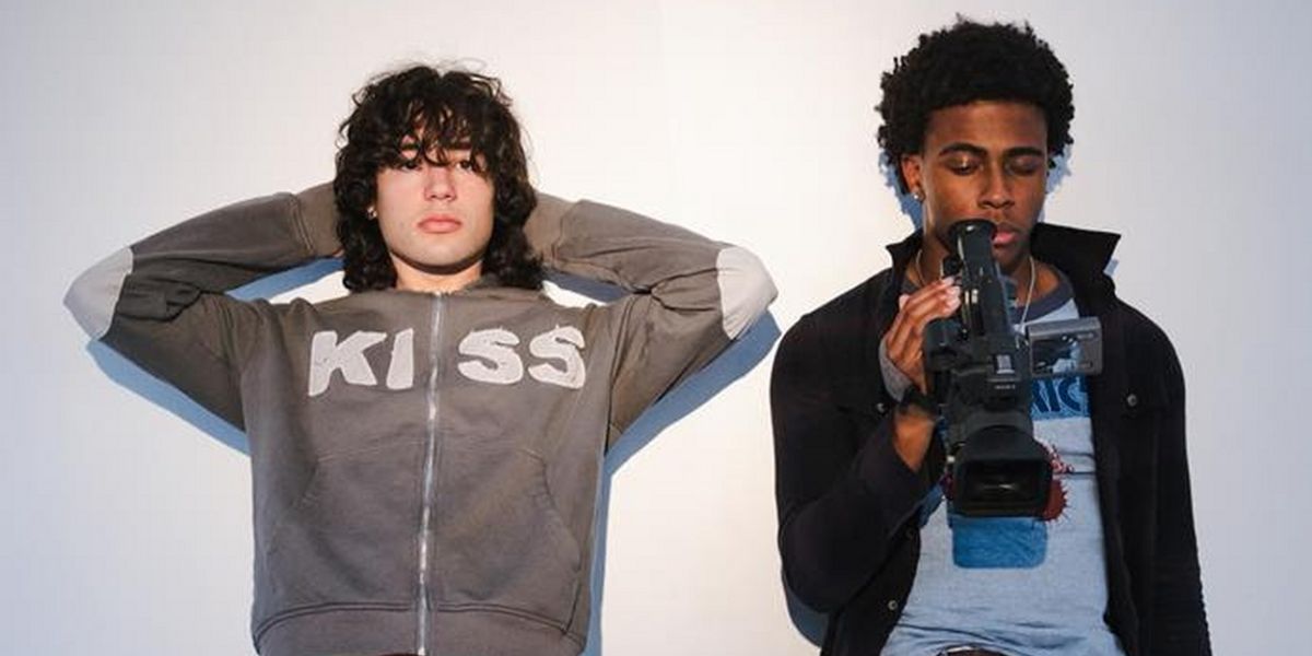 poptropicaslutz! to Release Debut Album 'Face For The Radio'