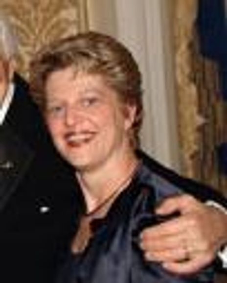 Carey Perloff Headshot