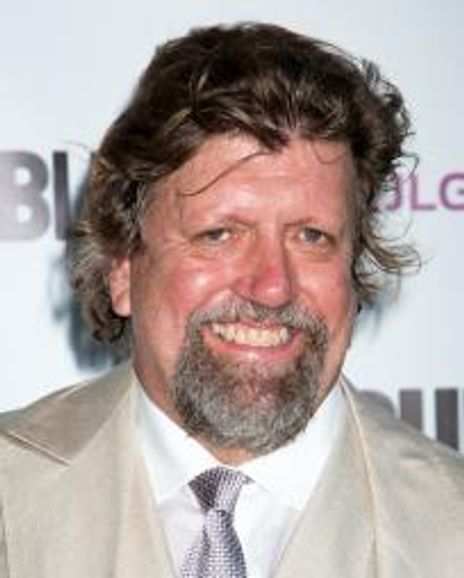 Oskar Eustis Headshot