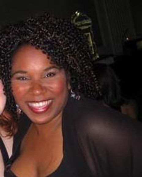 Dioni Michelle Collins Headshot