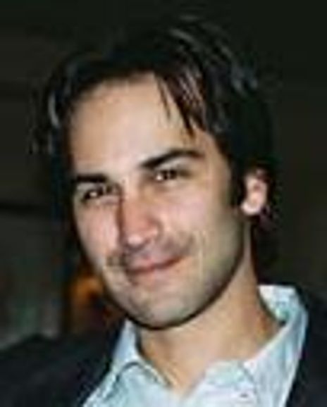 Robbie Roth Headshot