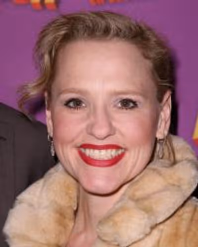 Anika Larsen Headshot