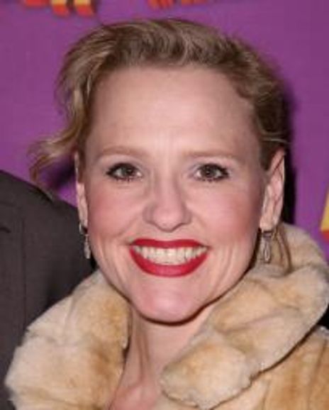 Anika Larsen Headshot