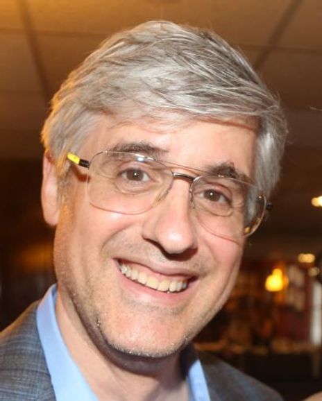 Mo Rocca Headshot