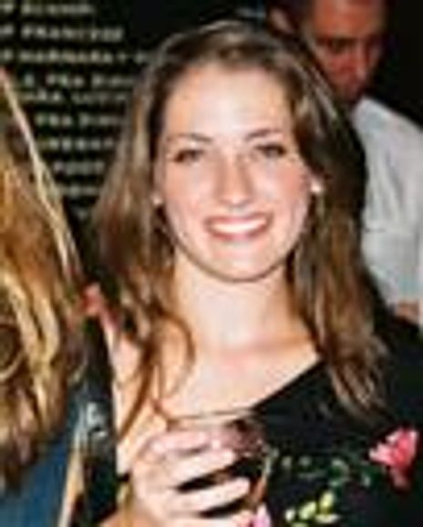 Maggie Hueckel Headshot