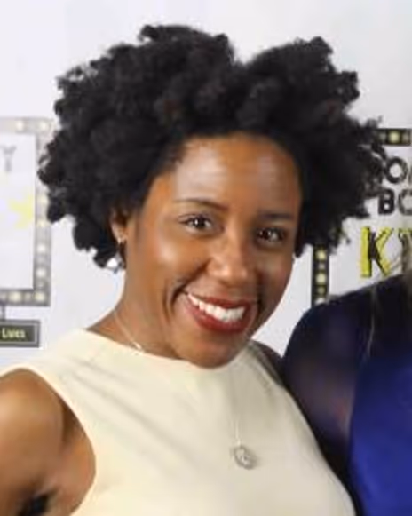 Meredith Akins Headshot
