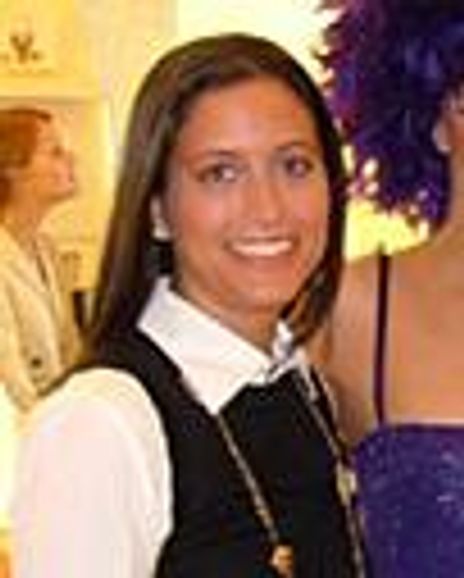 Andra Mielnicki Headshot