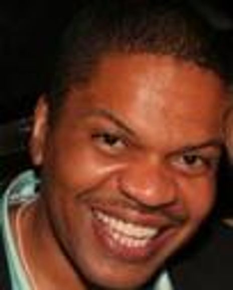 Lee Summers Headshot