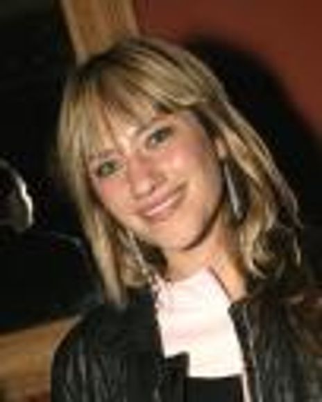 Lucy Woodward Headshot