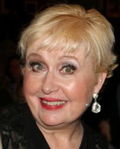 Sally Mayes Headshot