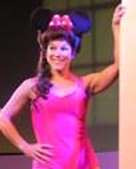 Trish Aponte Headshot