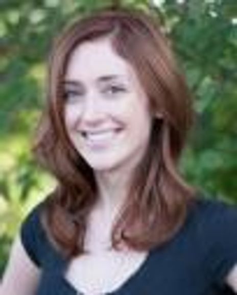 Laura Anderson Headshot