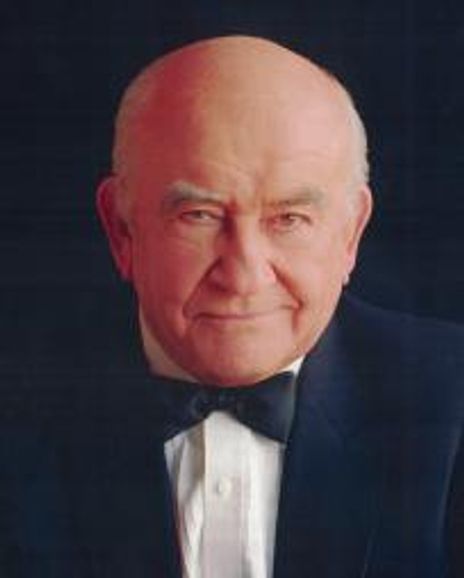Ed Asner Headshot