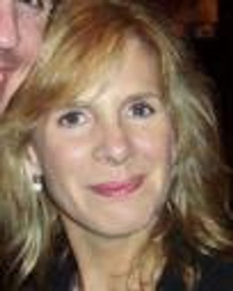 Beth McCourt Headshot