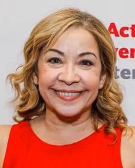 Jennifer Cody Headshot