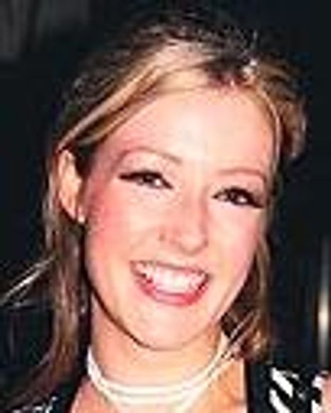 Jennifer Finnigan Headshot