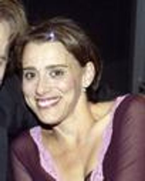 Jennifer Ringer Headshot