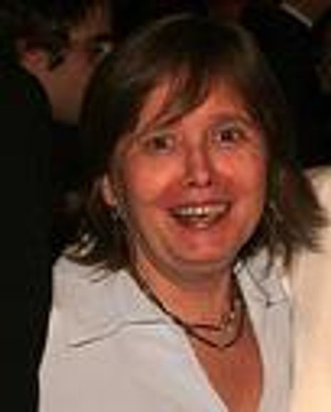 Carol Fishman Headshot