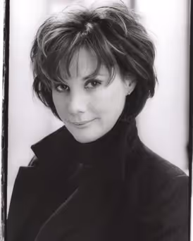 Kelli James Headshot