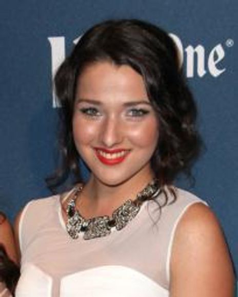 Annie Clark Headshot