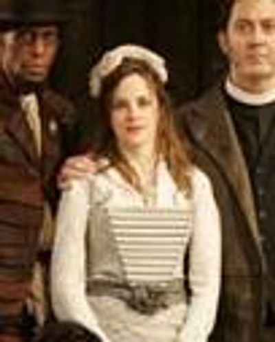 Maria Dizzia Headshot