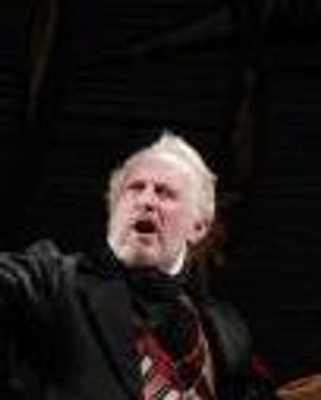 Lathrop Walker Headshot