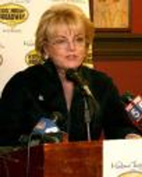 Suzanne Wright Headshot