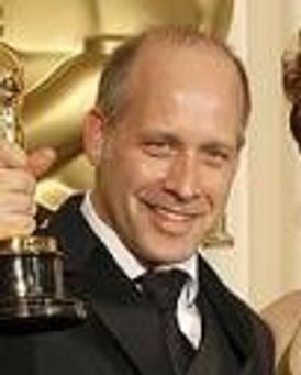 Eric Simonson Headshot