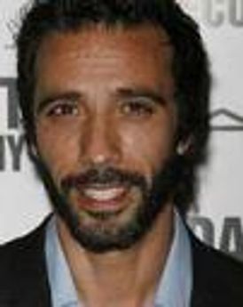 Carlos Leon Headshot