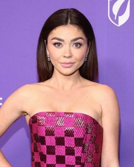 Sarah Hyland Headshot