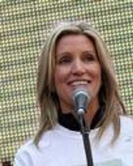 Melanie Bloom Headshot