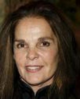 Ali MacGraw Headshot