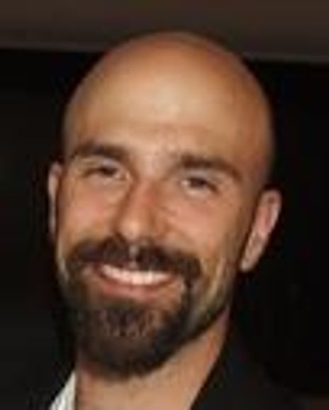 Khris Lewin Headshot