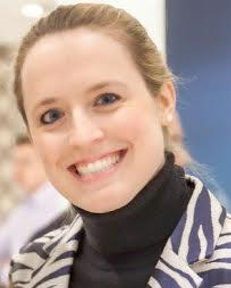 Anne Huntington Headshot