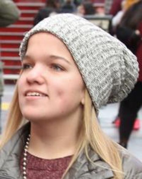 Elizabeth Johnston Headshot