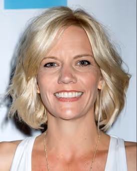 Jenifer Foote Headshot