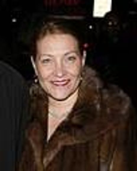 Georgiana Bischell Headshot