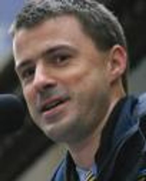 Stuart Claxton Headshot