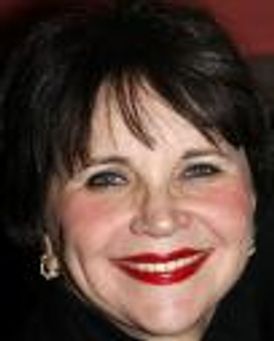 Cindy Williams Headshot