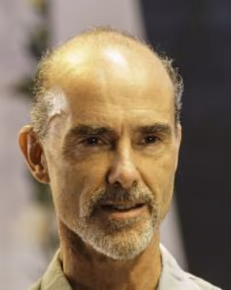 Finbar Lynch Headshot