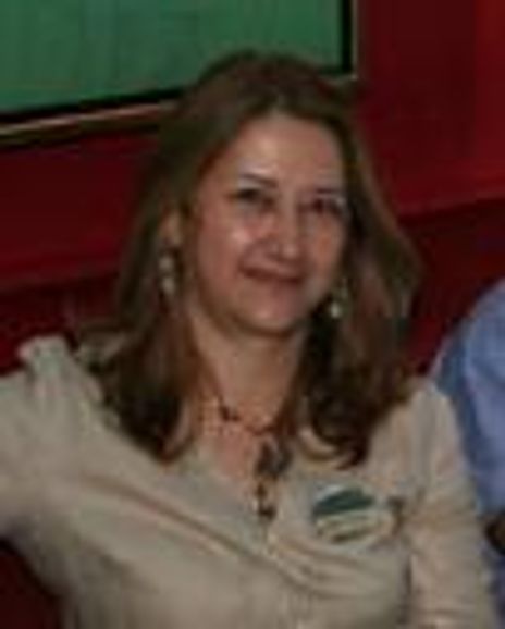Adela Fernandez Headshot