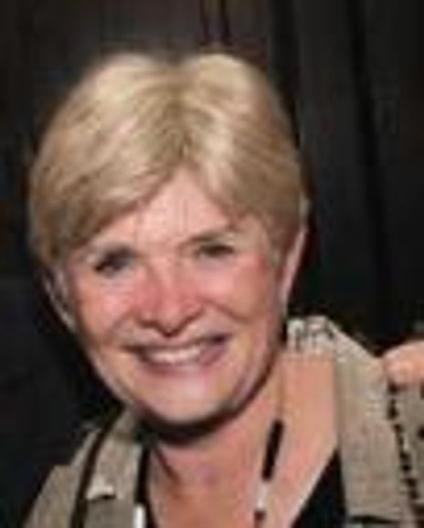 Teri Ralston Headshot