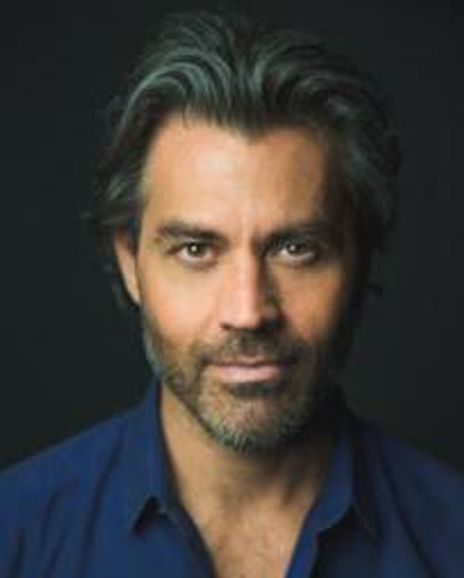 Peter Jones Headshot