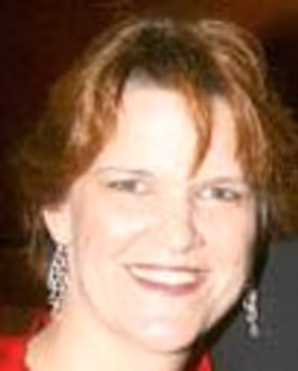 Leslie Anderson Headshot