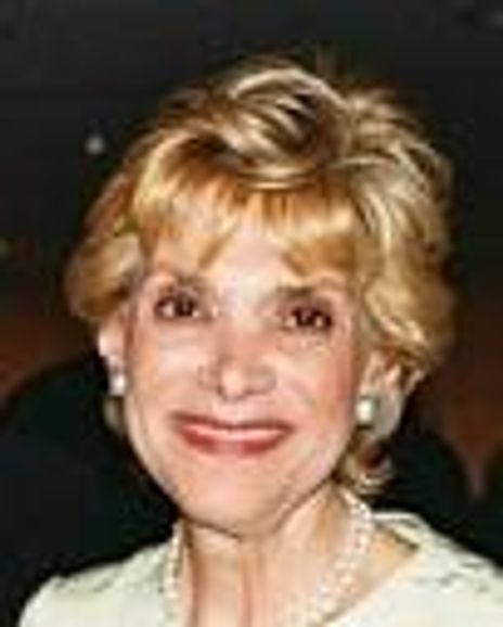 Margot Astrachan Headshot