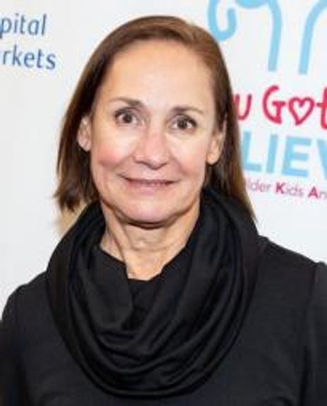 Laurie Metcalf Headshot