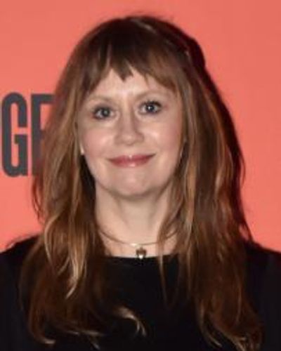 Sally Murphy Headshot