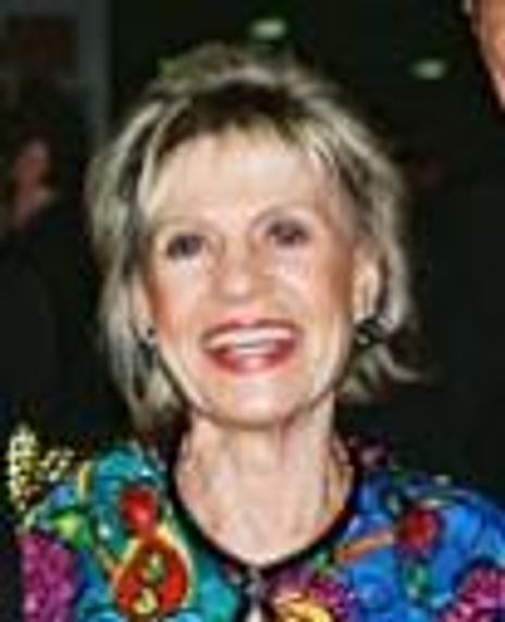 Lillian Wolf Headshot